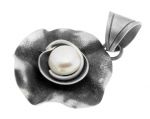 Unikatowy srebrny wisiorek z perłą SL106