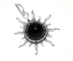 Słońce srebrny wisiorek z onyksem BN42